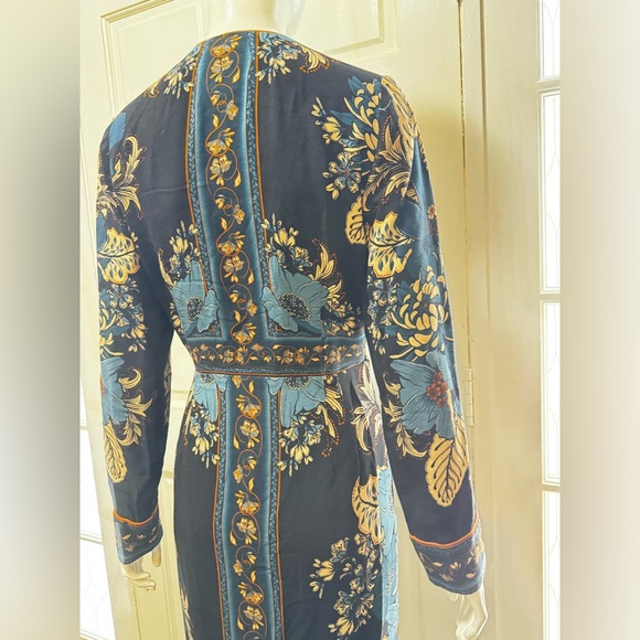 FARM Rio Blossom Tapestry Black Midi Dress Women Size S(MSRP$260 - Picture 10 of 16